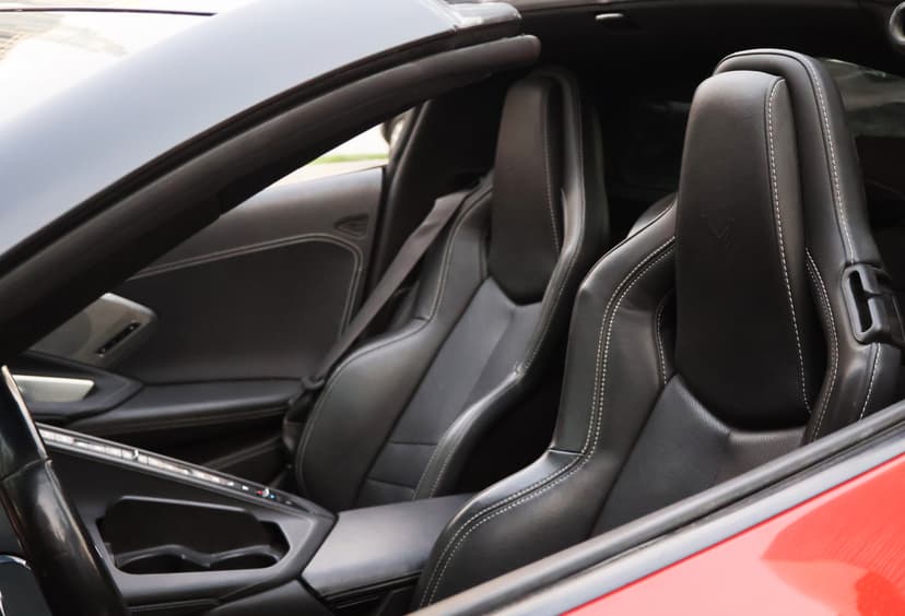 Chevrolet Corvette Stingray 2023 mieten in Dubai - Ansicht 9