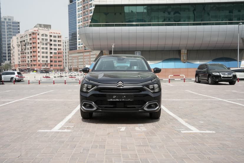 Citroen C4 X 2025 mieten in Dubai - Ansicht 2