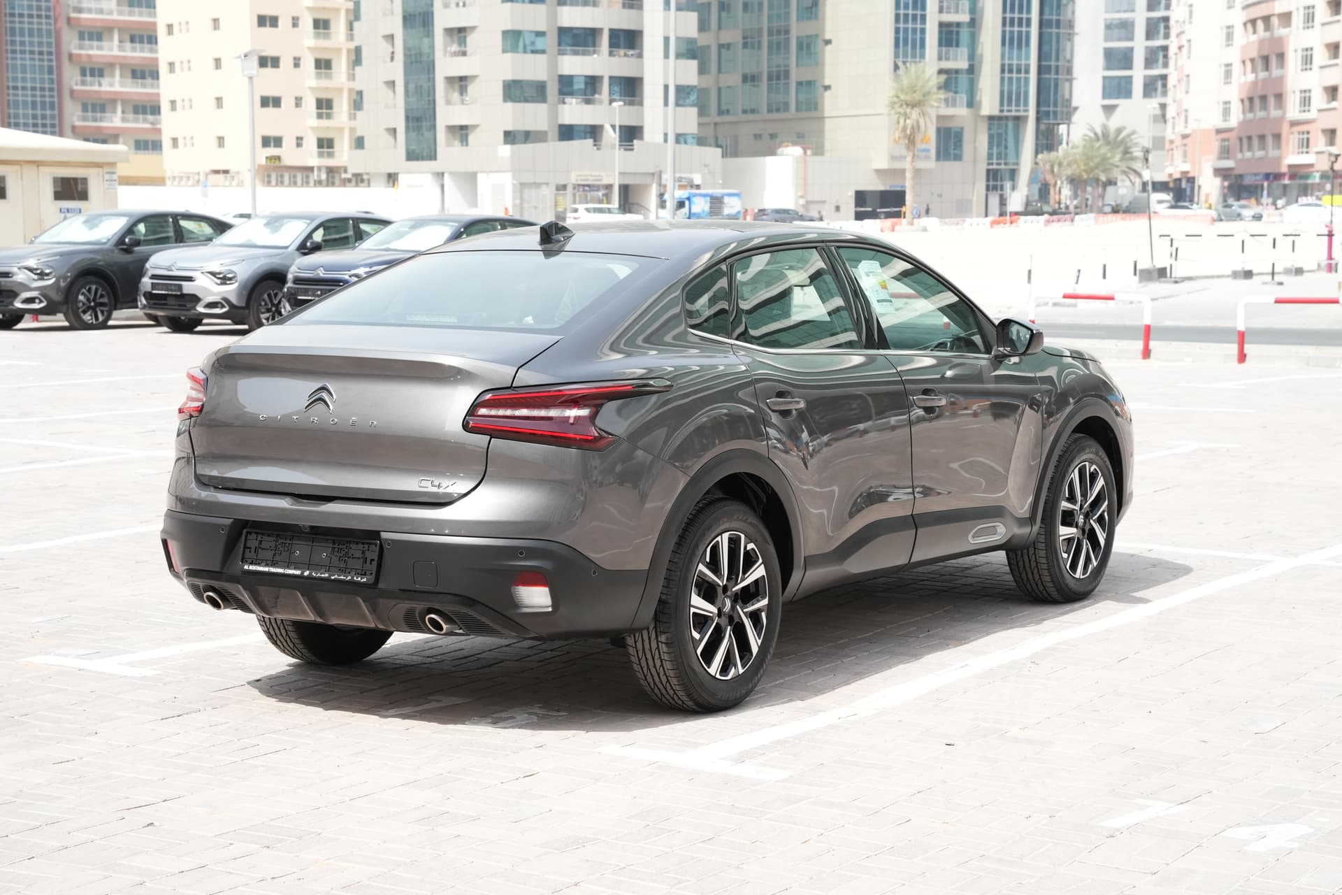 تأجير Citroen C4 X 2025 في دبي - صورة تفصيلية