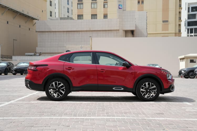 Alquiler Citroen C4 X 2025 Dubái - Vista 3