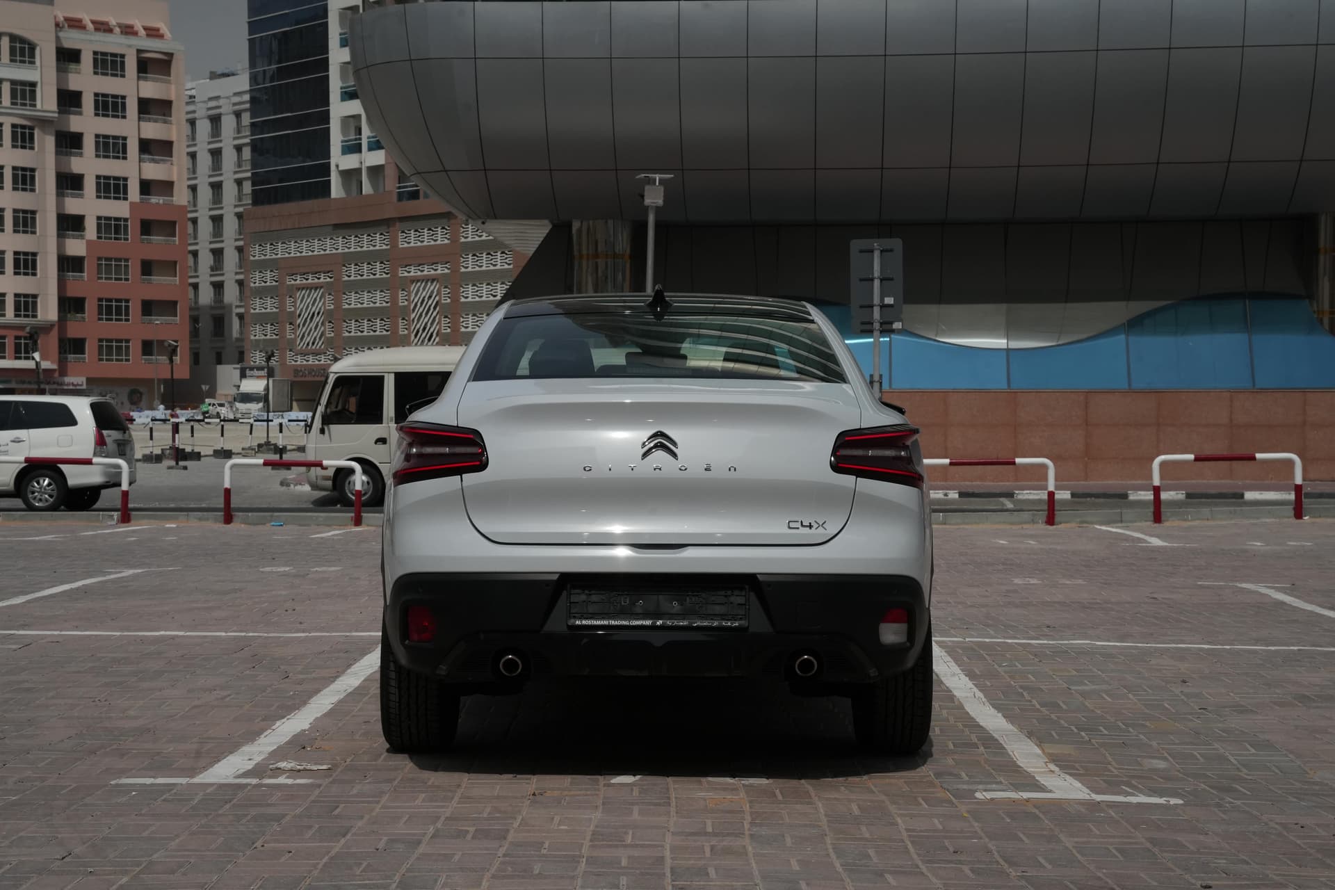 تأجير Citroen C4 X 2025 في دبي - صورة تفصيلية