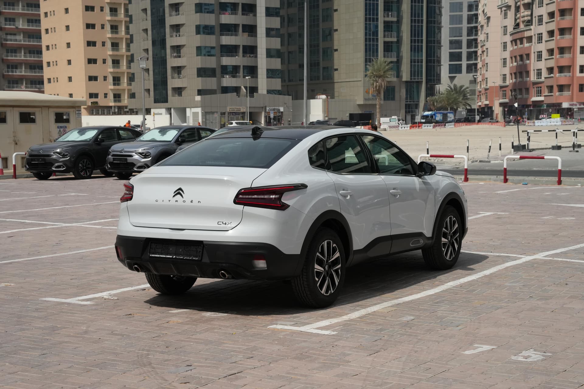 تأجير Citroen C4 X 2025 في دبي - صورة تفصيلية