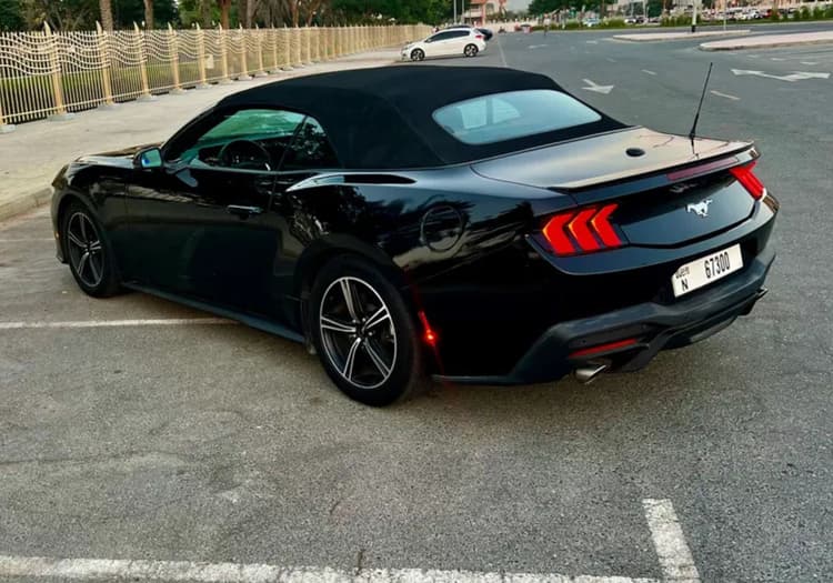 Alquiler Ford Mustang Convertible 2025 Dubái - Vista 5