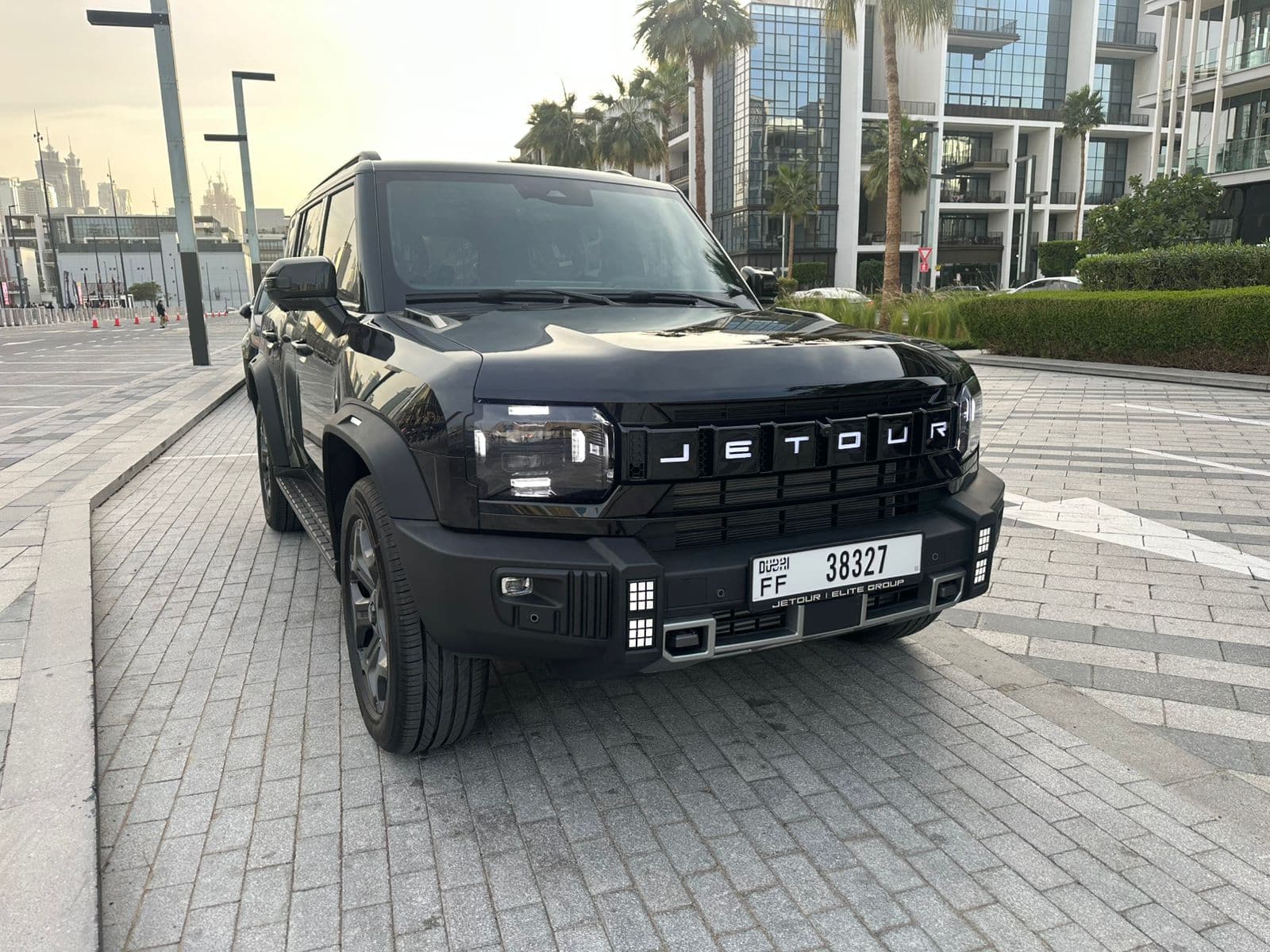 Jetour T2 2026 huren Dubai - Vooraanzicht