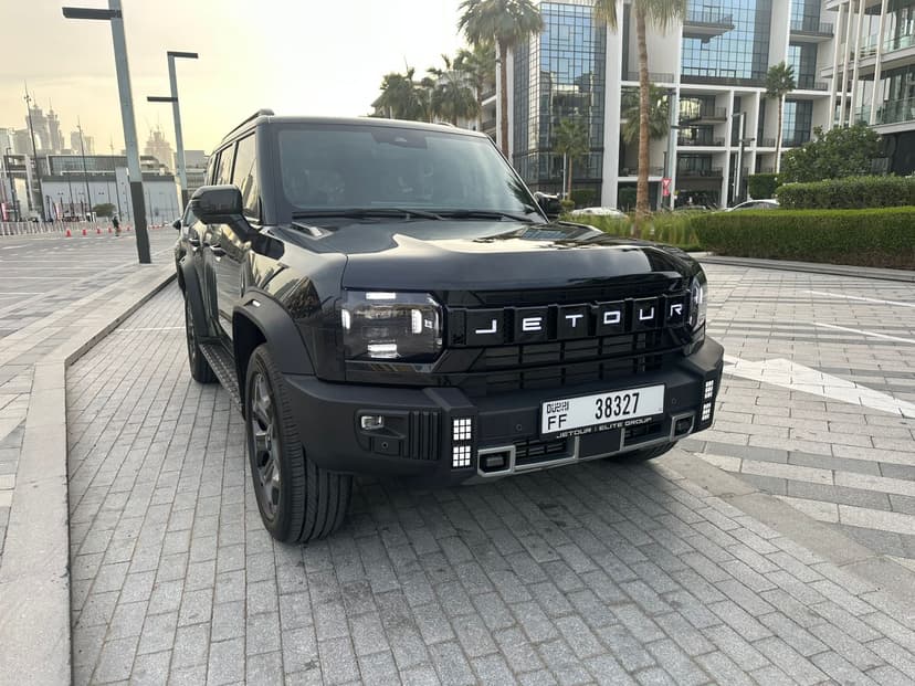 Jetour T2 2026 mieten in Dubai - Hauptansicht