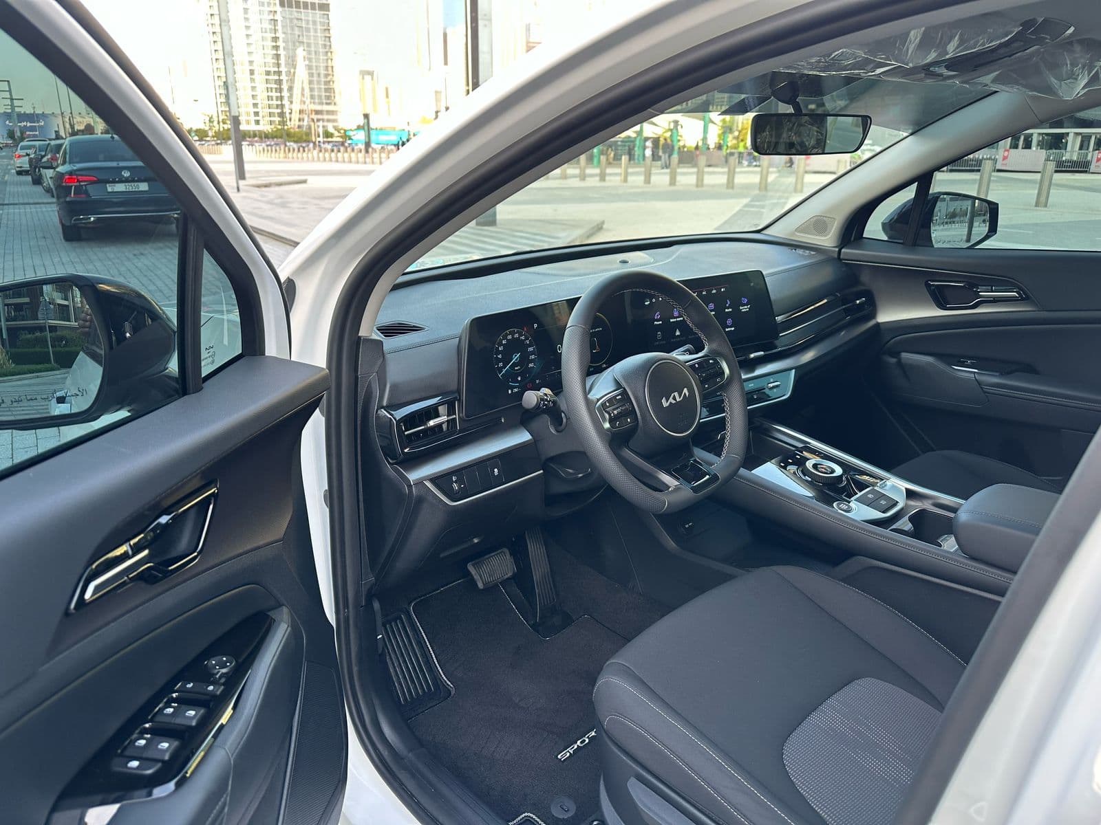 KIA KIA Sportage 2.0L Base/LX (FWD) 2025 Rental Dubai - Detail View