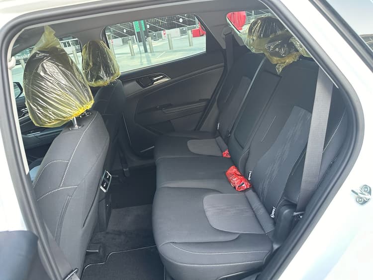 KIA Sportage 2.0L Base/LX (FWD) 2025 Rental Dubai - View 5