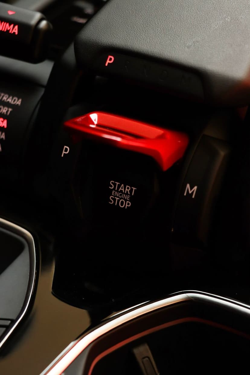 Lamborghini Urus 2025 Rental Dubai - View 9