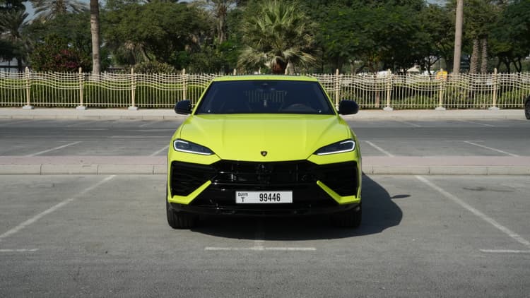 Lamborghini Urus SE 2025 mieten in Dubai - Ansicht 2