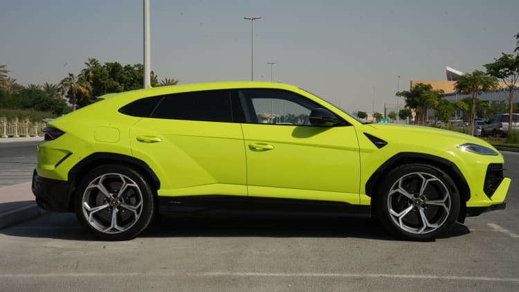 Lamborghini Urus SE 2025 mieten in Dubai - Ansicht 4