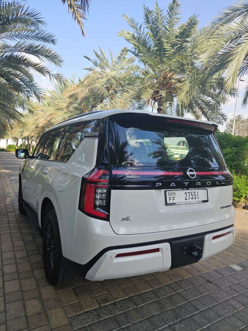 Location Nissan Patrol 2026 Dubaï - Vue 7