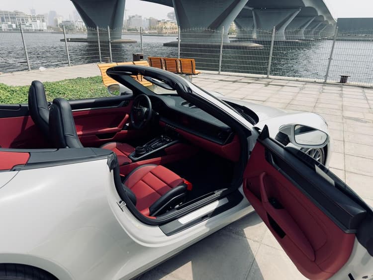 PORSCHE 911 CARRERA 4S 2025 Rental Dubai - View 3
