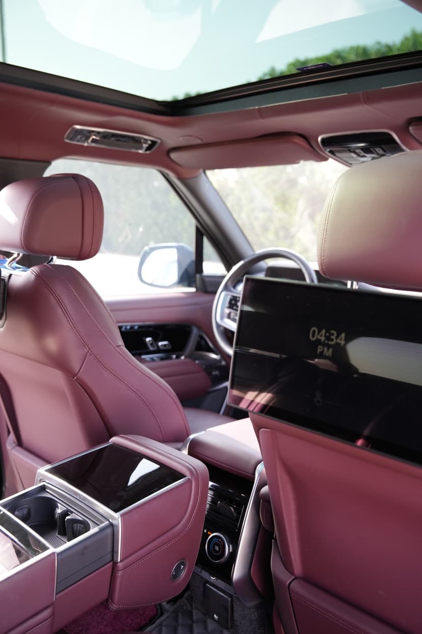 Land Rover Range Rover Autobiography 2023 mieten in Dubai - Ansicht 5