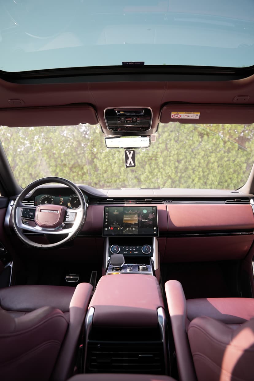 Land Rover Range Rover Autobiography 2023 mieten in Dubai - Ansicht 7