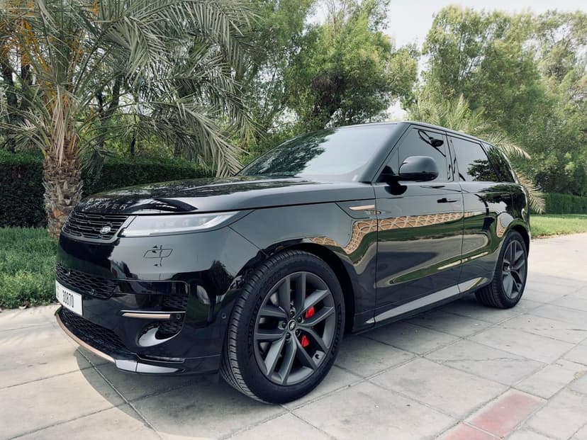 Land Rover Range Rover Sport 2025 mieten in Dubai - Hauptansicht