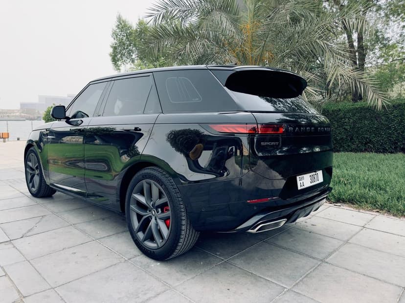Land Rover Range Rover Sport 2025 mieten in Dubai - Ansicht 8
