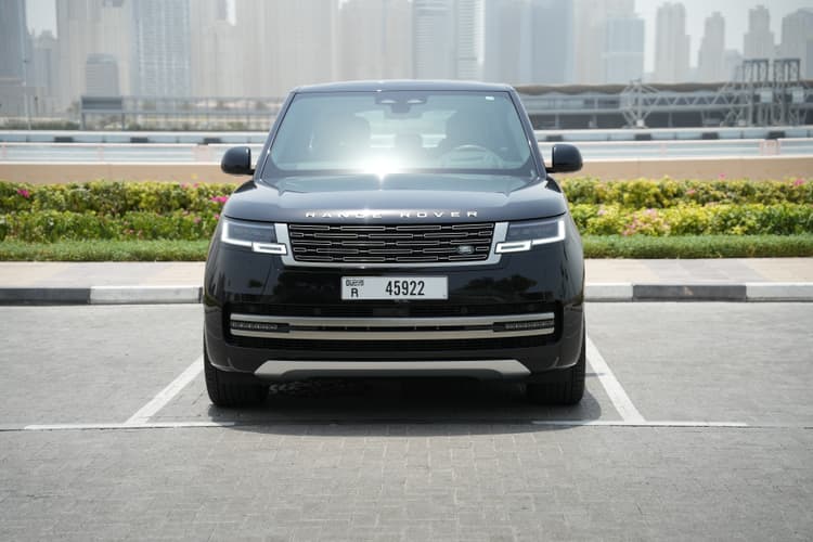 Land Rover Range Rover Vogue 2025 mieten in Dubai - Ansicht 2