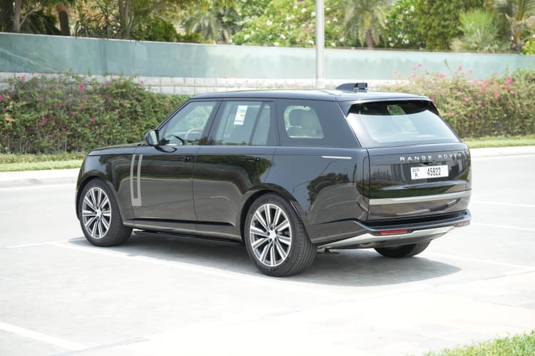 Land Rover Range Rover Vogue 2025 mieten in Dubai - Ansicht 5