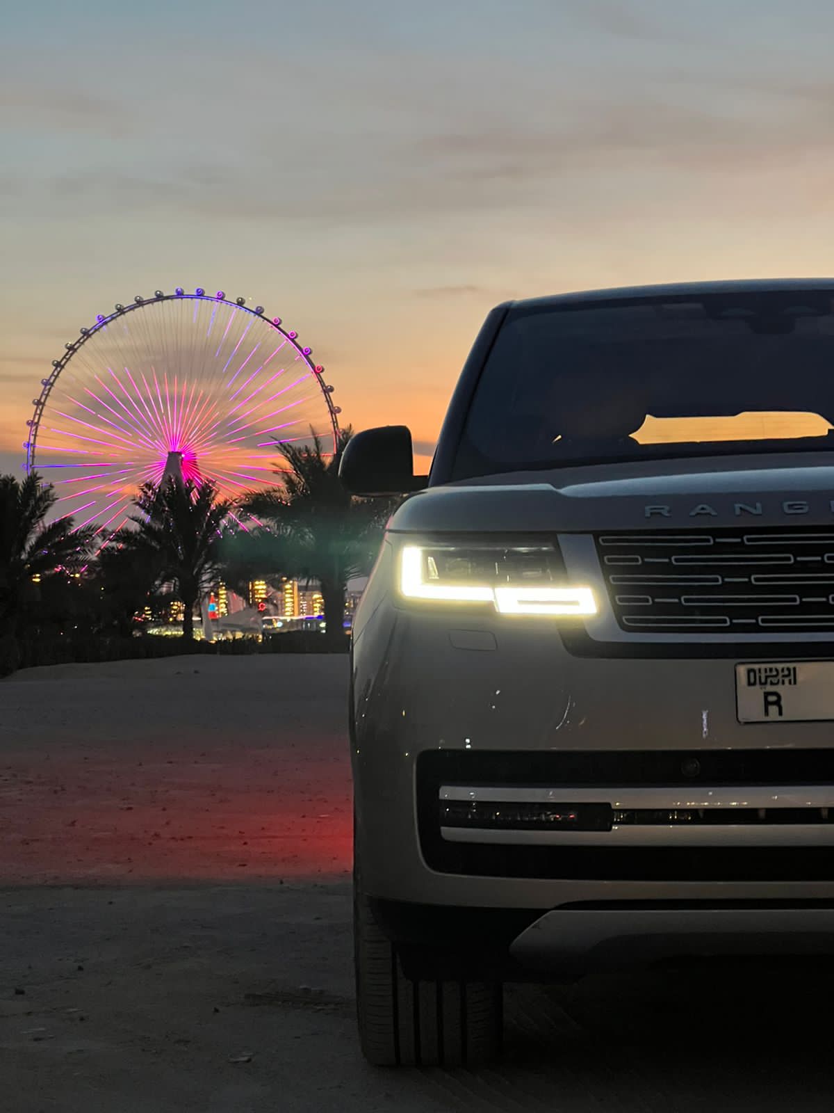 LAND ROVER Range Rover Vogue First Edition 2022 Rental Dubai - Detail View
