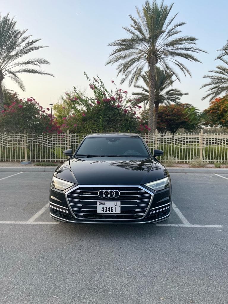 Alquiler Audi A8 2019 Dubai - Vista 2