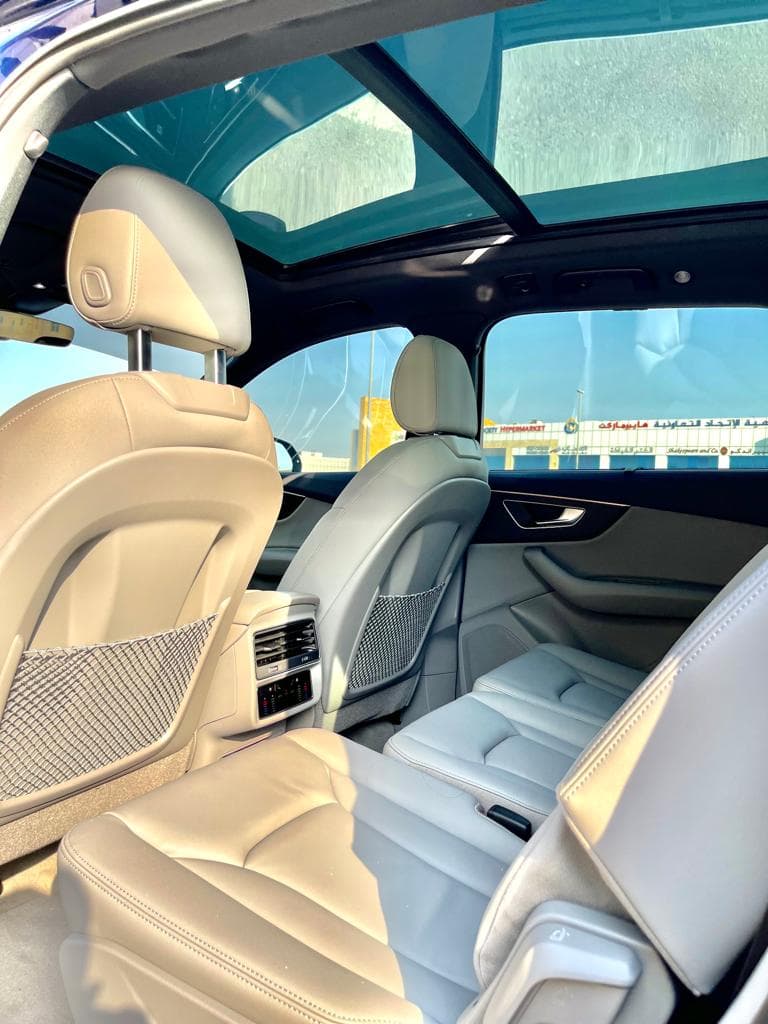 Location Audi Q7 2022 Dubai - Vue 5