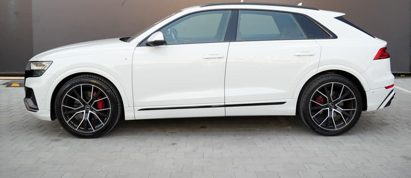 Alquiler Audi Q8 2021 Dubai - Vista 8