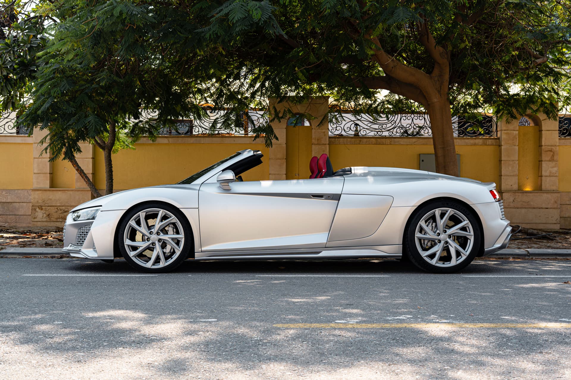 Audi R8 Spyder V10 2022 huren Dubai - Weergave 3