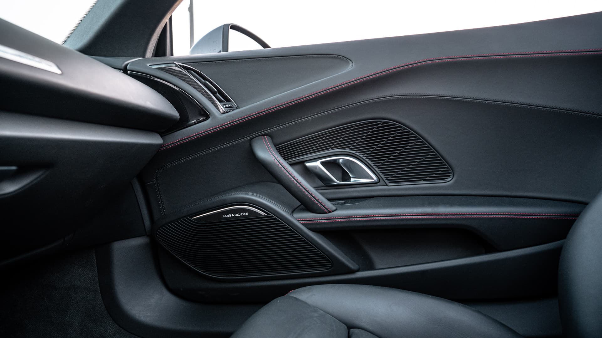 Audi R8 Spyder V10 Performance 2024 huren Dubai - Weergave 4