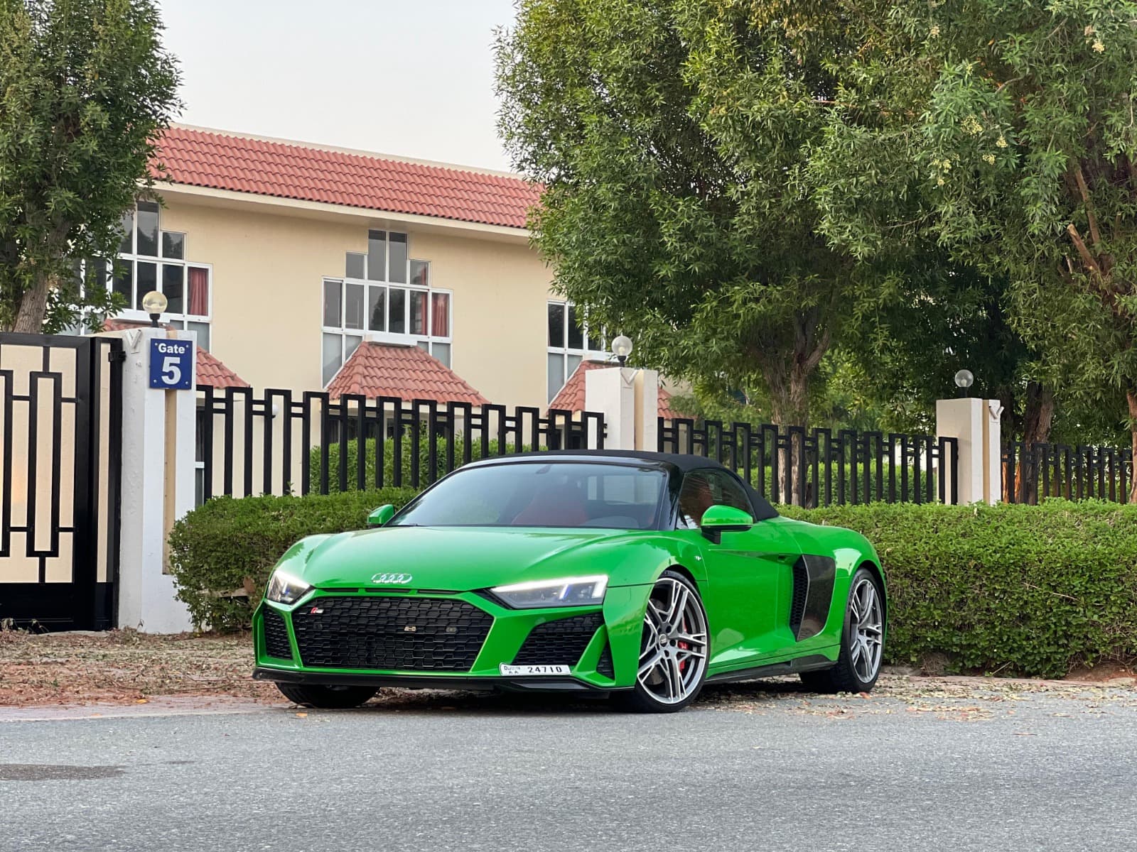 Audi R8 V10 2022 mieten in Dubai - Ansicht 3