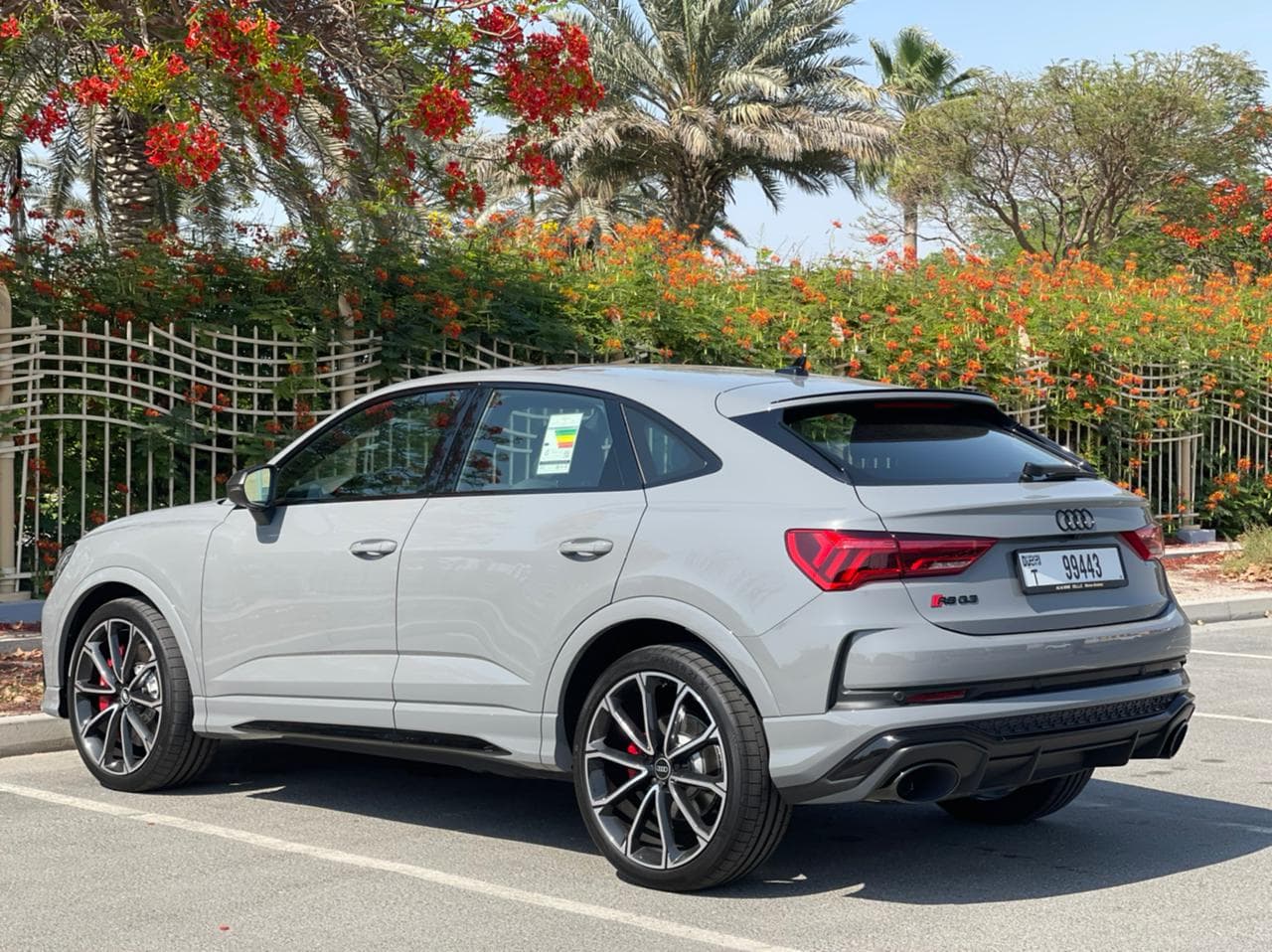 Audi RS Q3 2021 mieten in Dubai - Ansicht 3