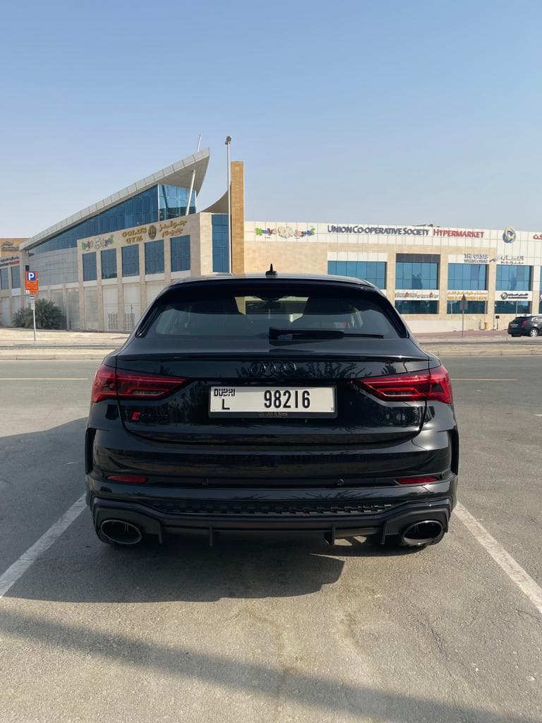 Audi RS Q3 2022 huren Dubai - Weergave 4