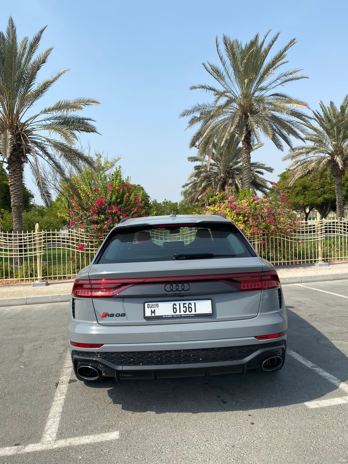 Audi RS Q8 2021 huren Dubai - Weergave 4