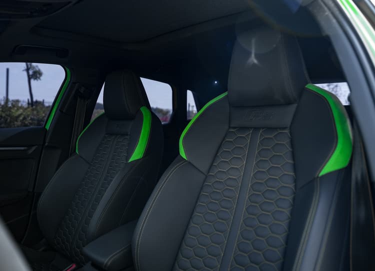 Audi RS3 2024 huren Dubai - Weergave 3