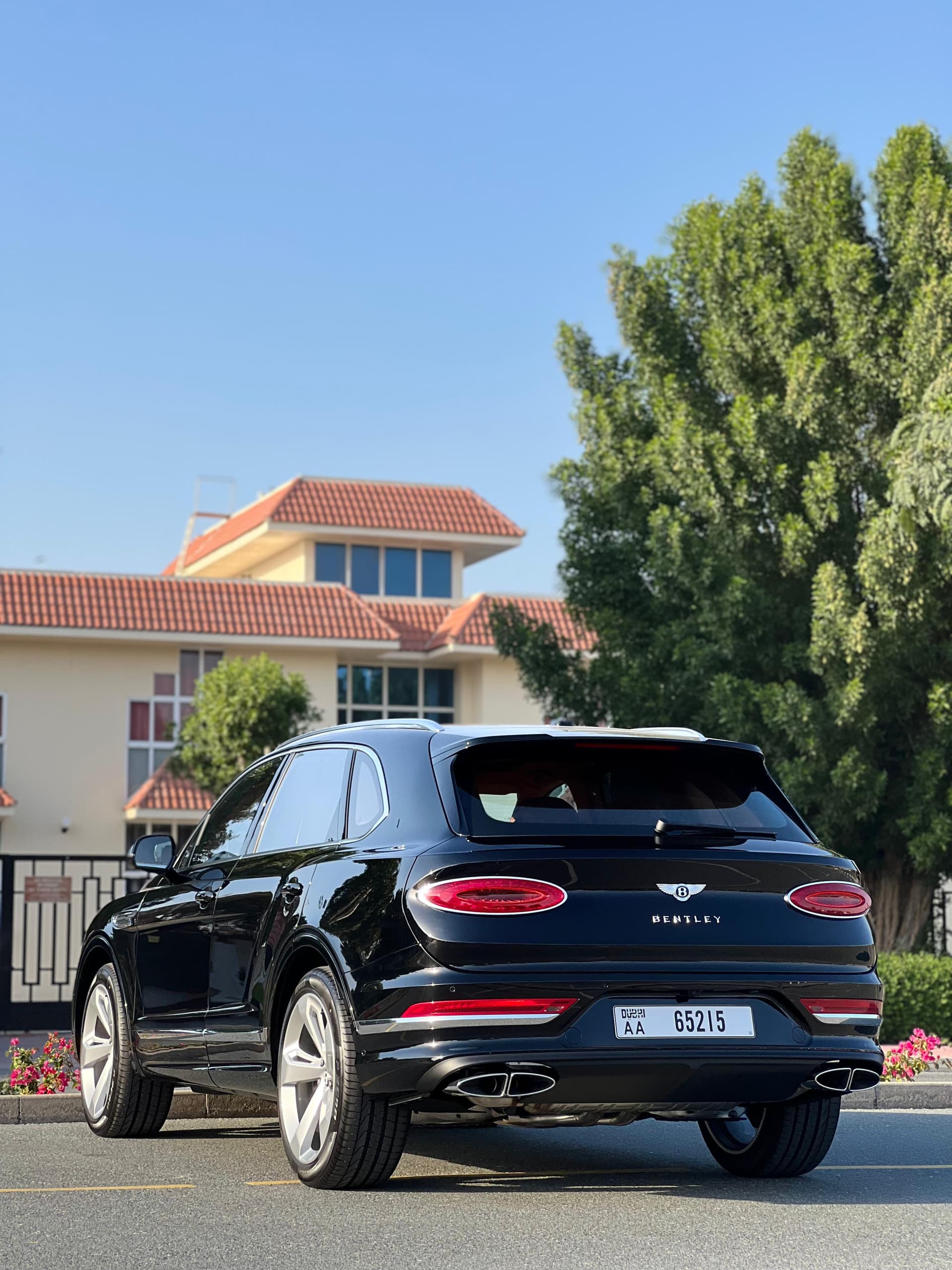 Bentley Bentayga 2024 huren Dubai - Weergave 4