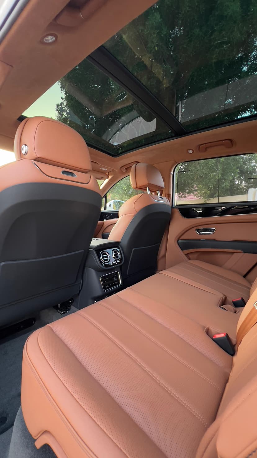 Bentley Bentayga 2024 huren Dubai - Weergave 10
