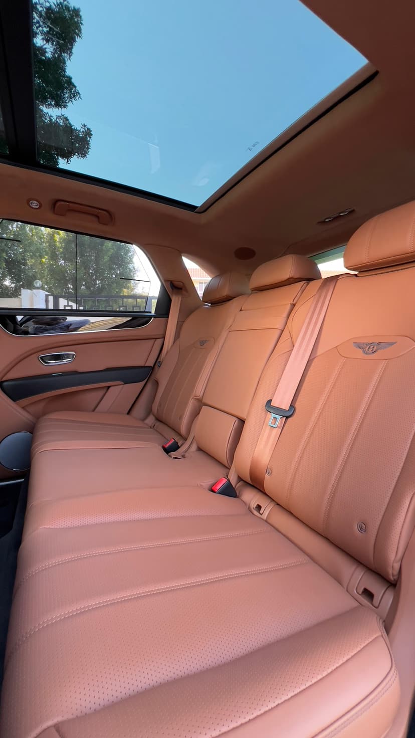 Bentley Bentayga 2024 huren Dubai - Weergave 11