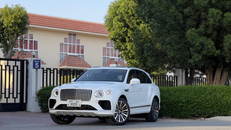 Bentley Bentayga 2024 huren Dubai - Weergave 2