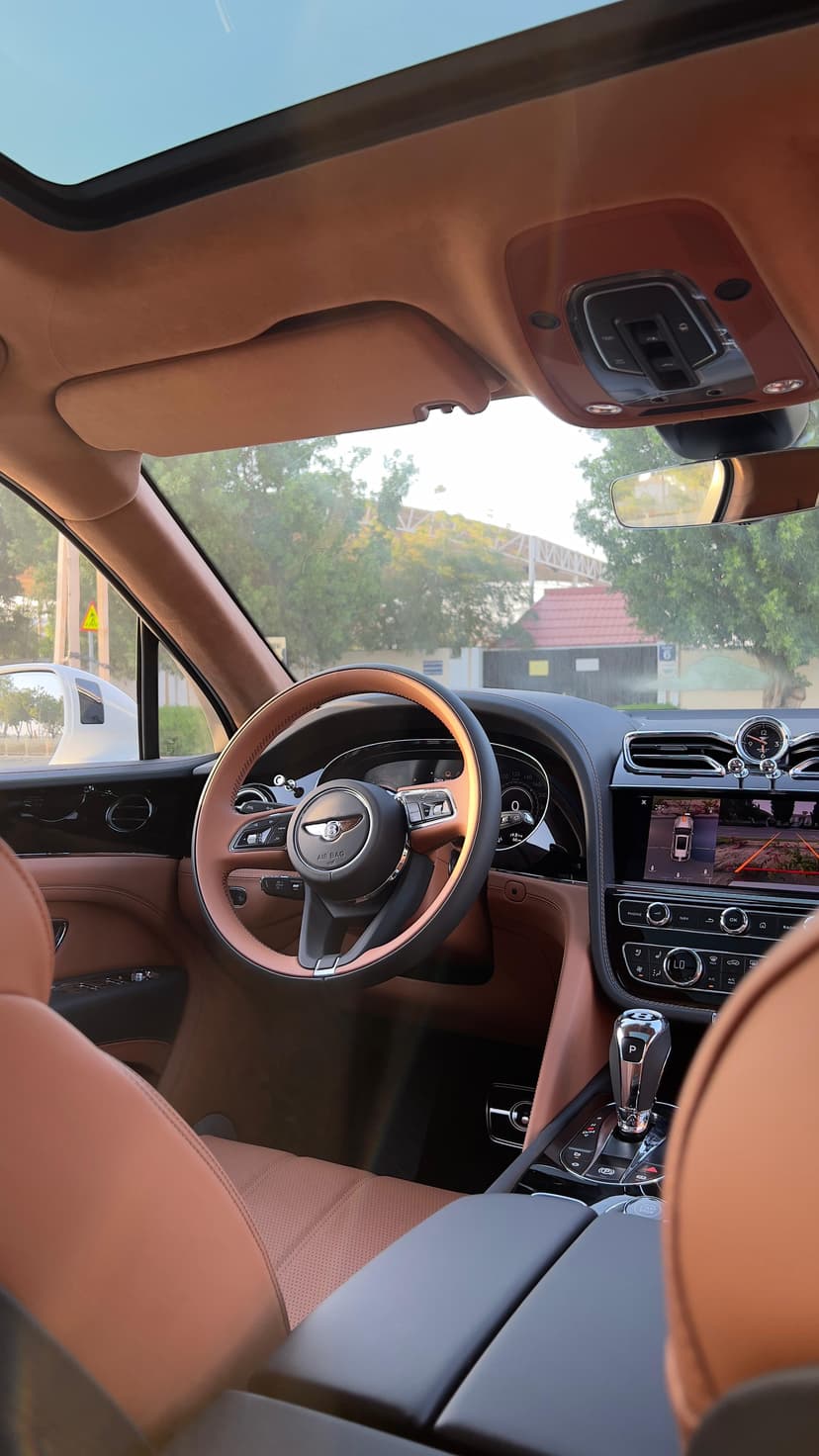 Bentley Bentayga 2024 huren Dubai - Weergave 8