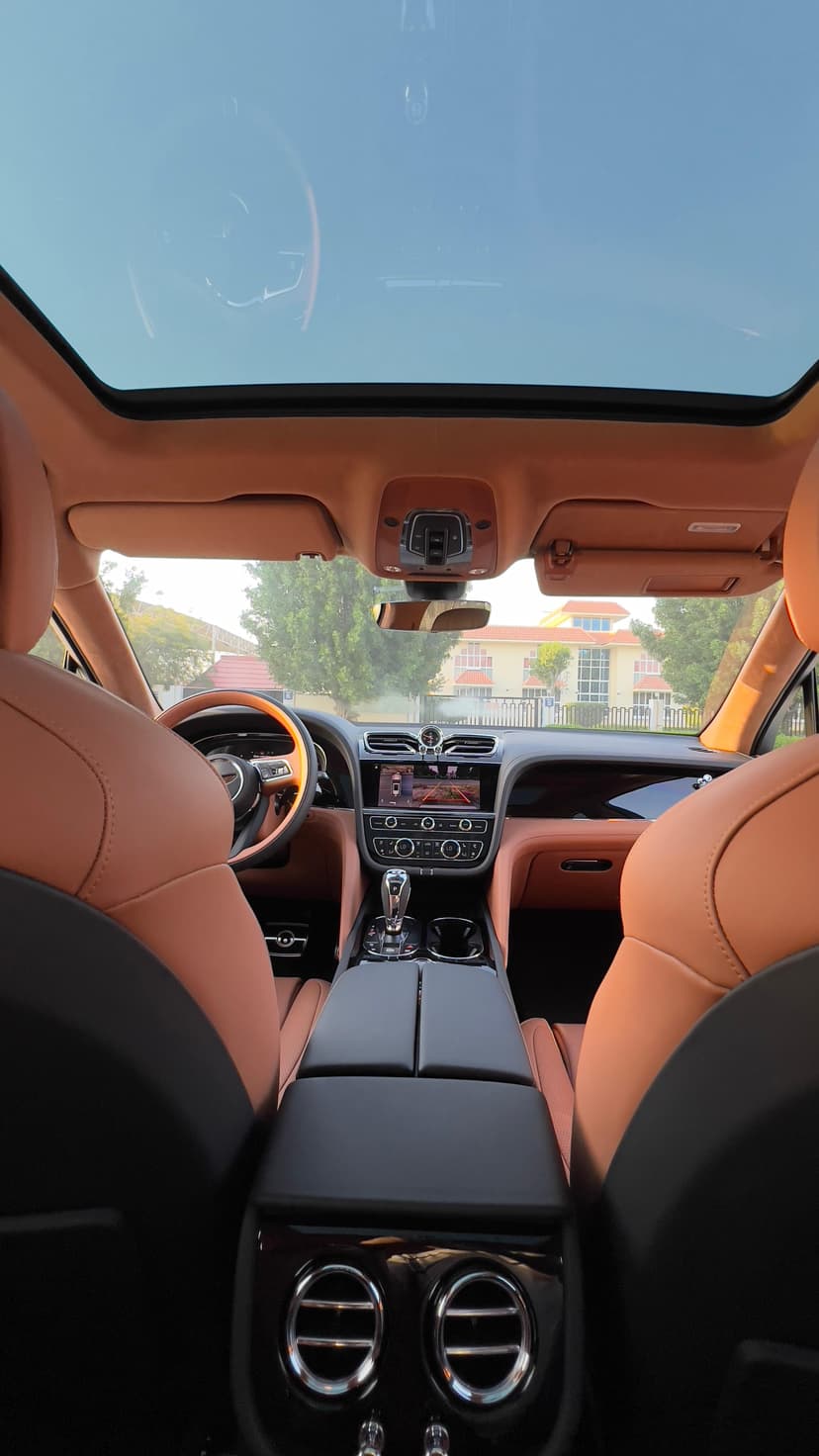 Bentley Bentayga 2024 huren Dubai - Weergave 9