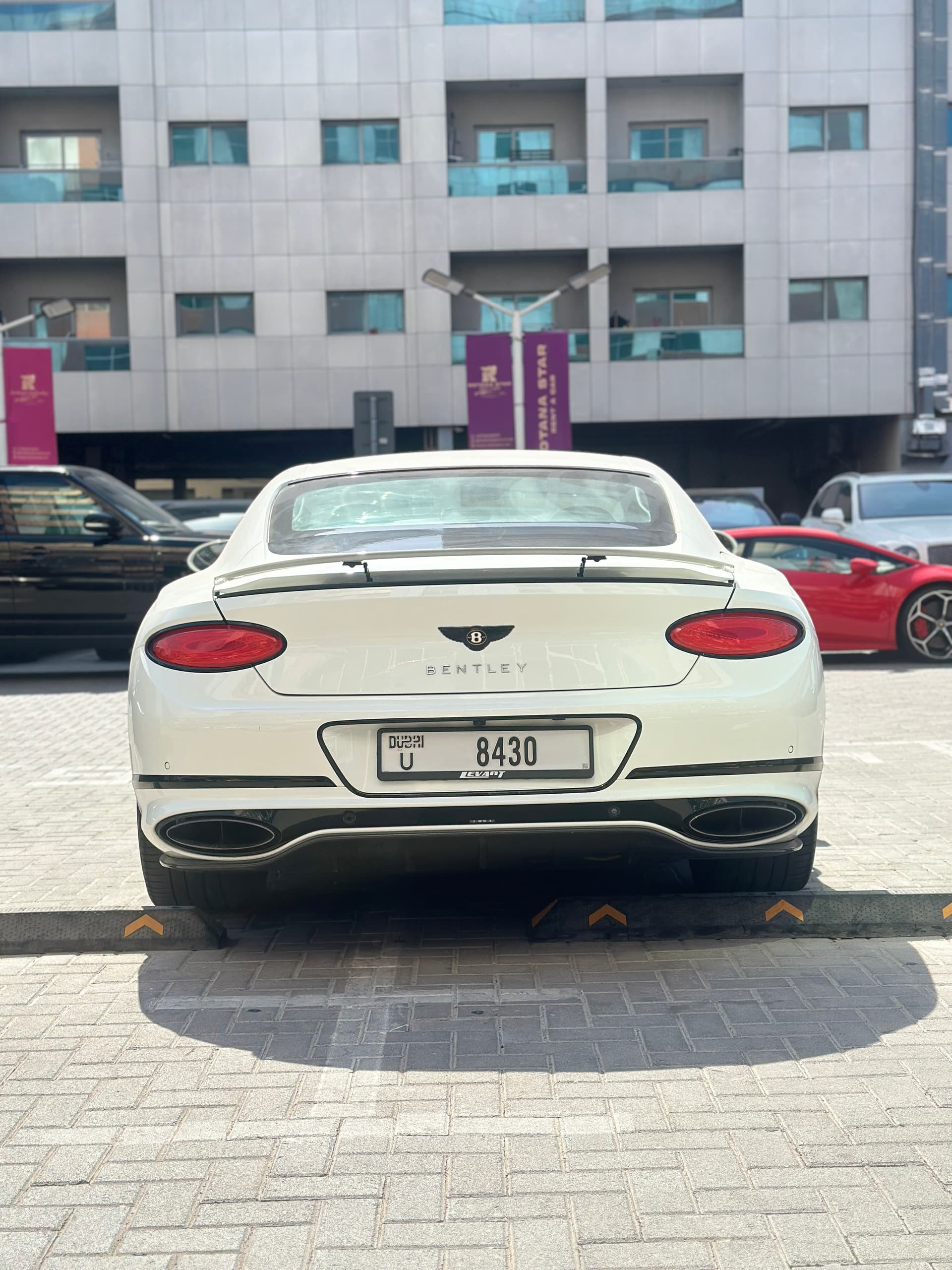 Bentley Continental GT 2019 huren Dubai - Weergave 2