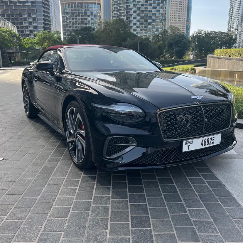 Bentley Continental GTC Speed First Edition 2025 huren Dubai - Weergave 2
