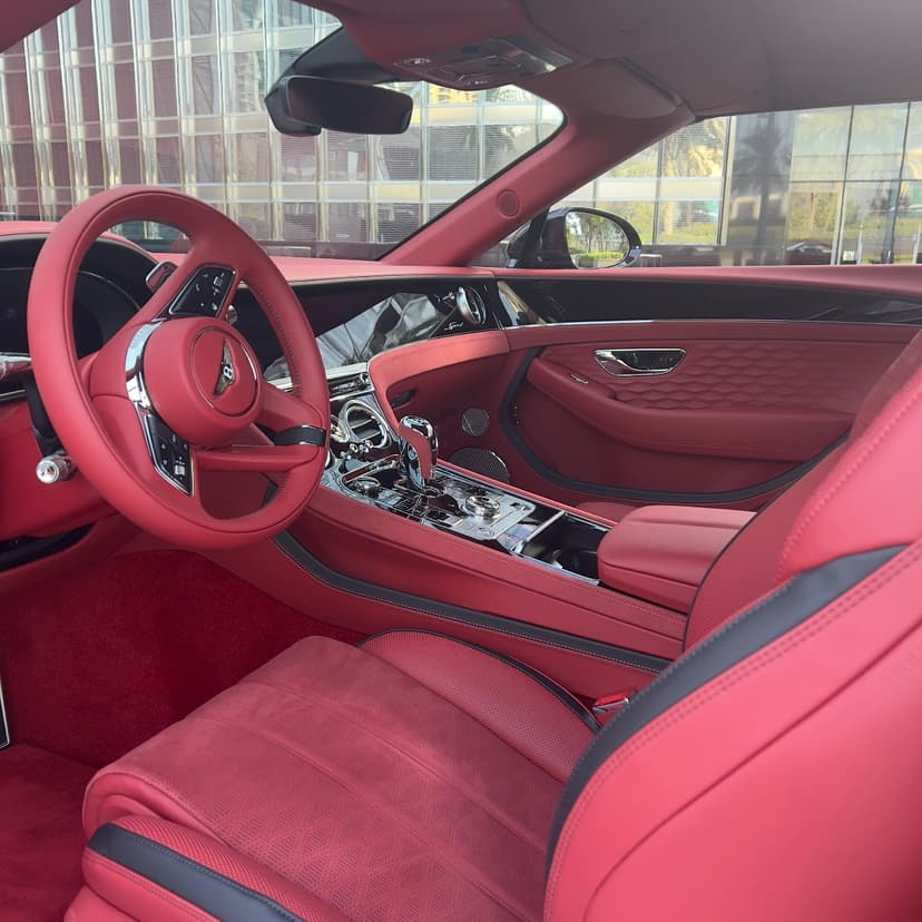 Bentley Continental GTC Speed First Edition 2025 huren Dubai - Weergave 7