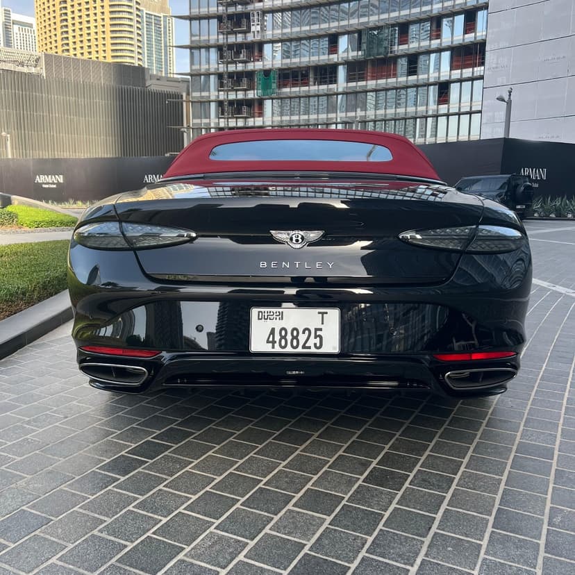 Bentley Continental GTC Speed First Edition 2025 huren Dubai - Weergave 9