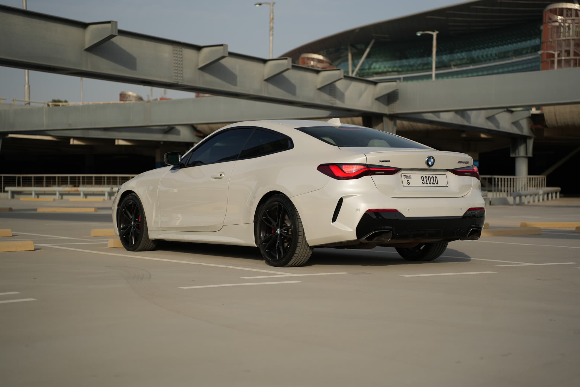 BMW 4 Series M440i 2021 huren Dubai - Weergave 3