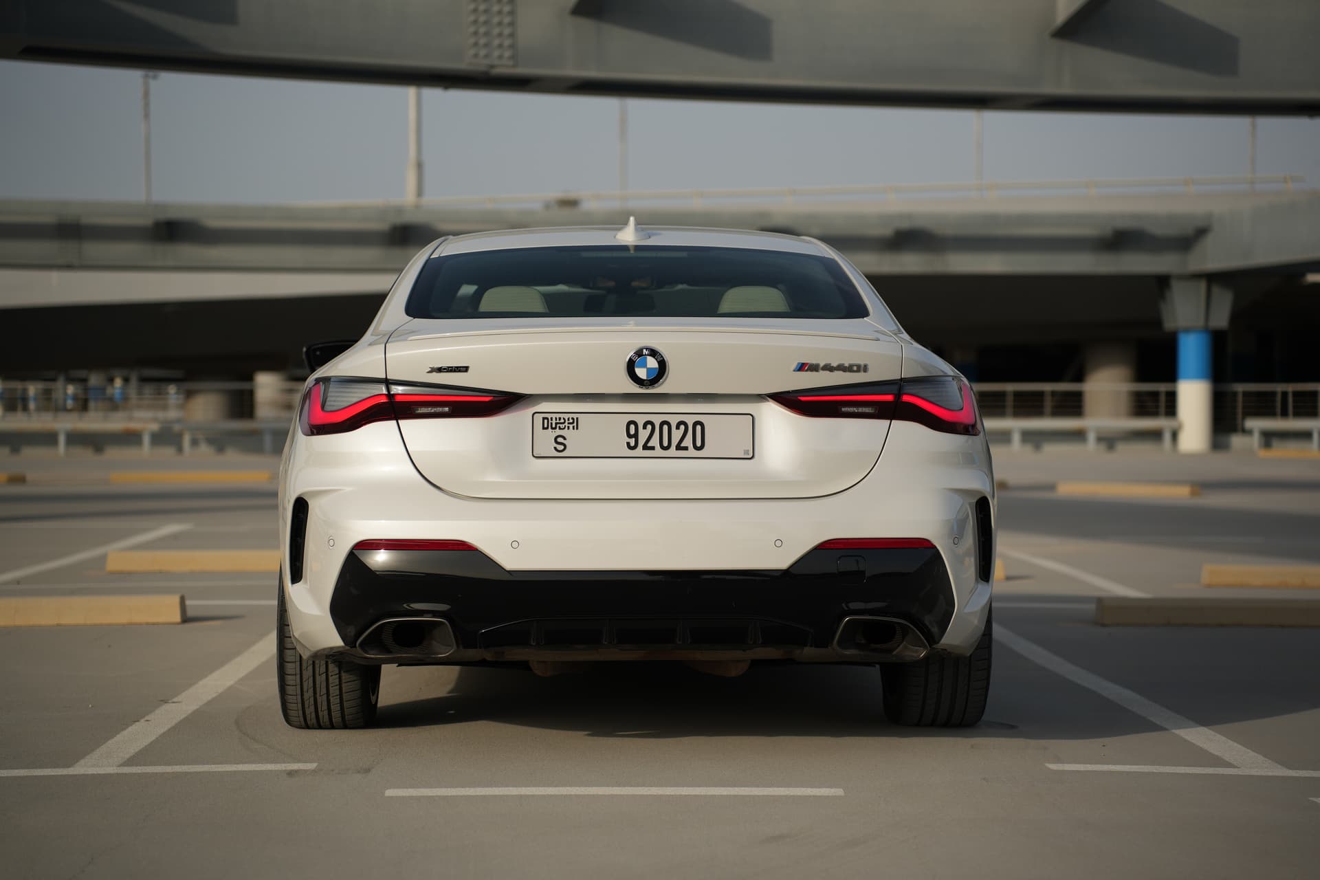 BMW 4 Series M440i 2021 huren Dubai - Weergave 4