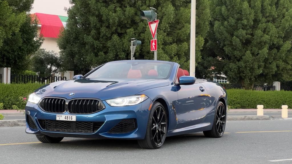 BMW 8 Series 850i 2019 huren Dubai - Vooraanzicht