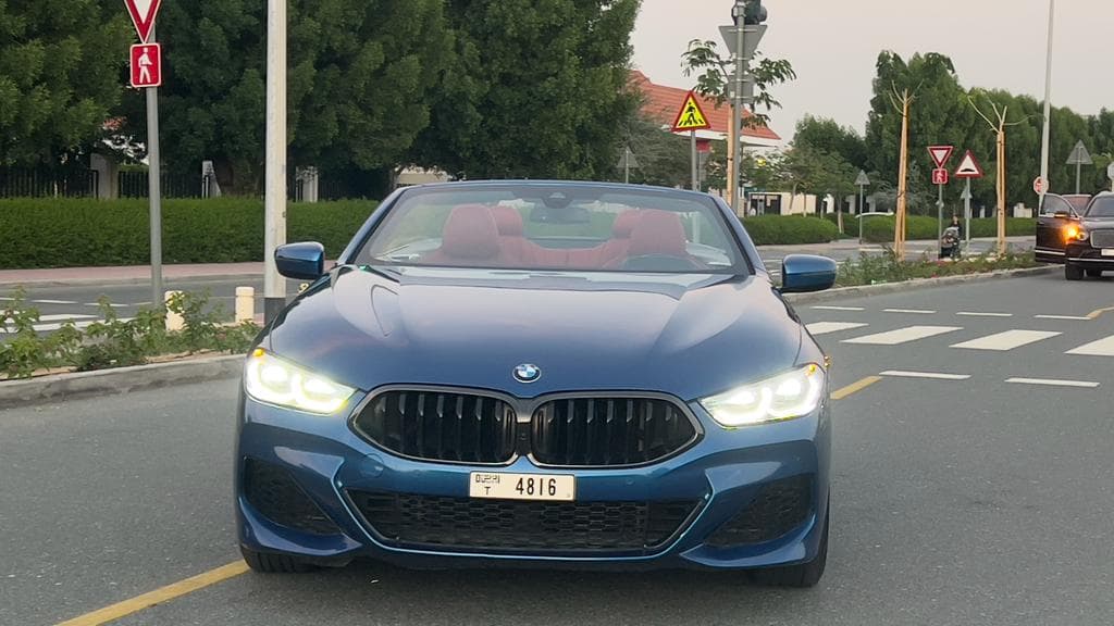 BMW 8 Series 850i 2019 huren Dubai - Weergave 2