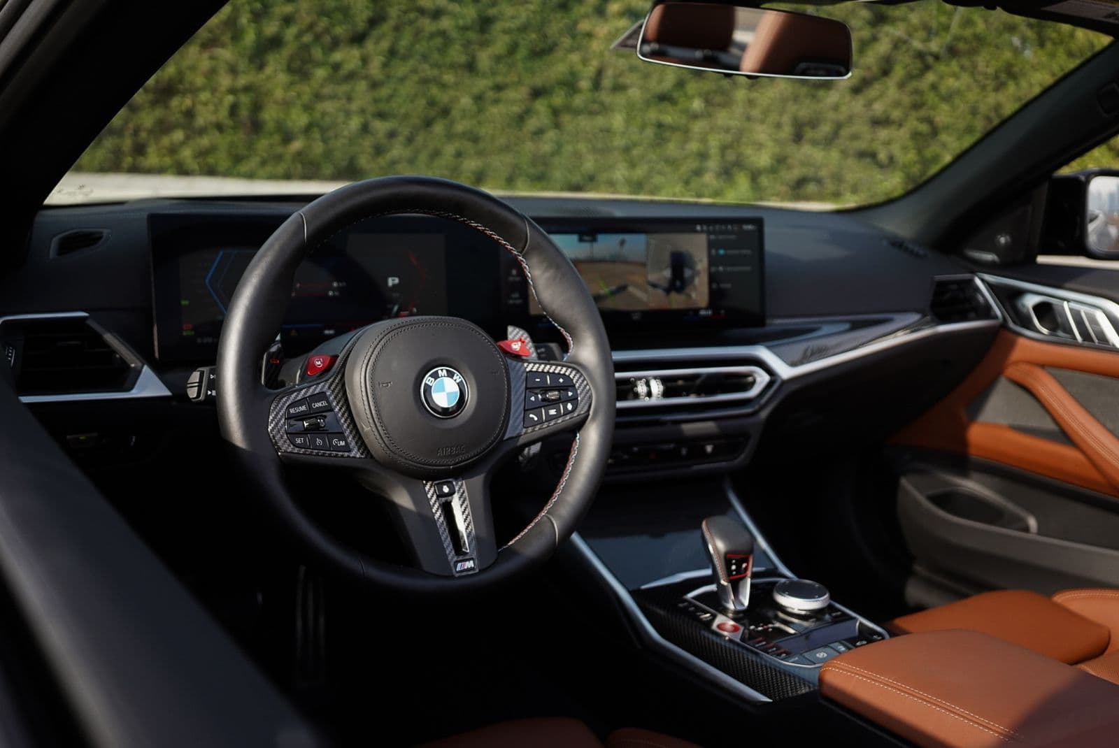 BMW M4 Competition 2024 mieten in Dubai - Ansicht 2