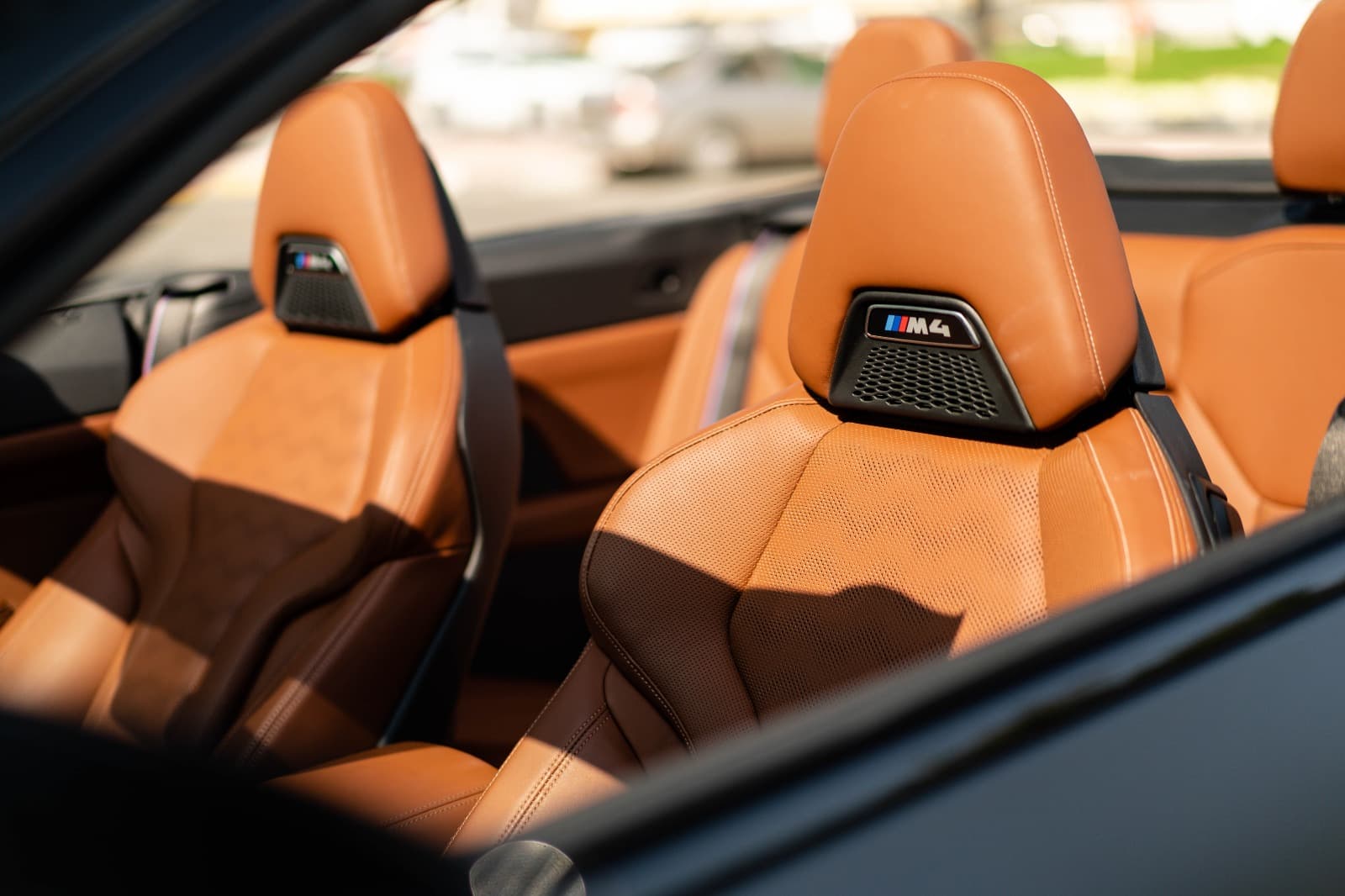 BMW M4 Competition 2024 mieten in Dubai - Ansicht 3