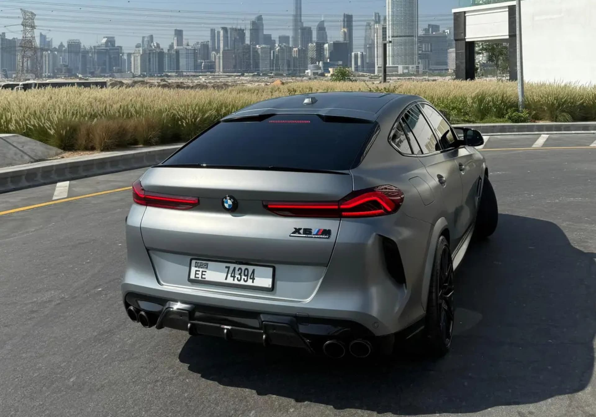 BMW X6 M Competition 2024 mieten in Dubai - Ansicht 2